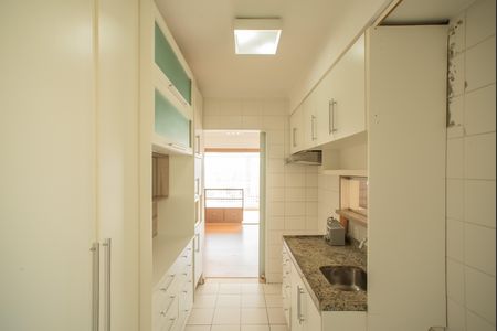 Apartamento à venda com 104m², 2 quartos e 2 vagasCozinha
