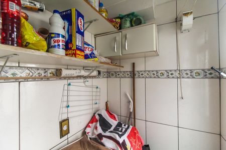 Apartamento para alugar com 45m², 2 quartos e 1 vaga Apartamento para alugar com 45m², 2 quartos e 1 vagaCozinha e Área de Serviço