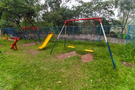 Apartamento para alugar com 45m², 2 quartos e 1 vaga Apartamento para alugar com 45m², 2 quartos e 1 vagaÁrea comum - Playground