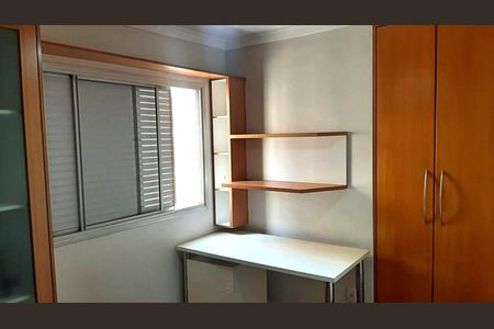 Apartamento para alugar com 76m², 3 quartos e 1 vaga Apartamento para alugar com 76m², 3 quartos e 1 vagaQuarto