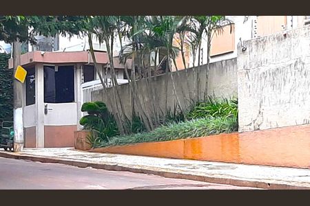 Apartamento para alugar com 76m², 3 quartos e 1 vaga Apartamento para alugar com 76m², 3 quartos e 1 vagaFachada