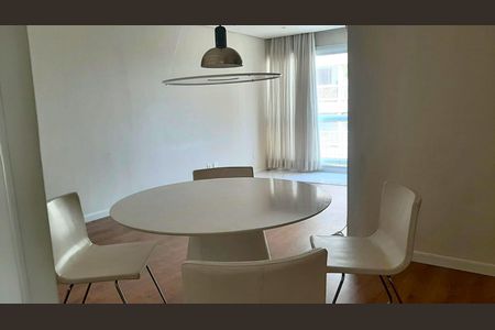 Apartamento para alugar com 76m², 3 quartos e 1 vaga Apartamento para alugar com 76m², 3 quartos e 1 vagaSala