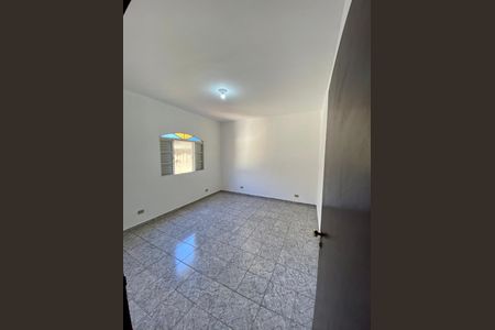 Casa à venda com 200m², 5 quartos e 2 vagas Casa à venda com 200m², 5 quartos e 2 vagasQuarto