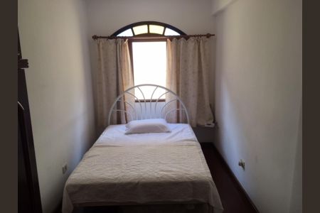 Casa à venda com 200m², 5 quartos e 2 vagas Casa à venda com 200m², 5 quartos e 2 vagasQuarto