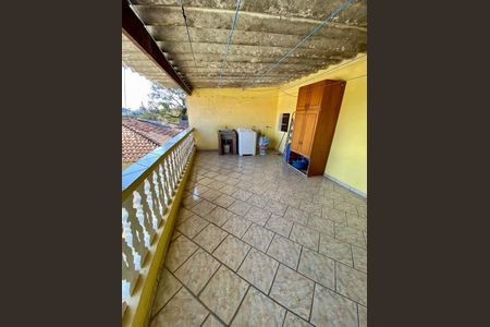 Casa à venda com 200m², 5 quartos e 2 vagas Casa à venda com 200m², 5 quartos e 2 vagasÁrea externa
