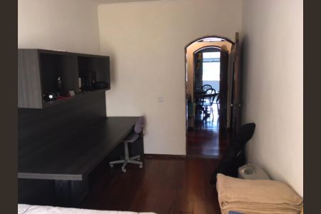 Casa à venda com 200m², 5 quartos e 2 vagas Casa à venda com 200m², 5 quartos e 2 vagasQuarto