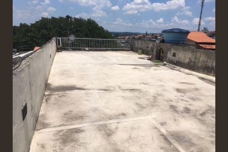 Casa à venda com 200m², 5 quartos e 2 vagas Casa à venda com 200m², 5 quartos e 2 vagasÁrea externa