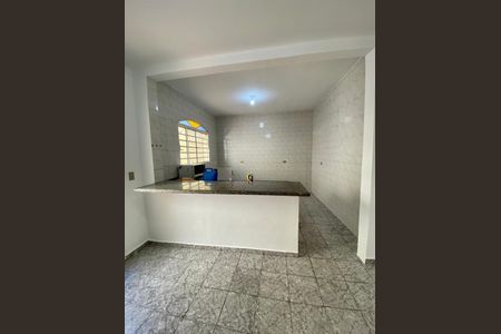 Casa à venda com 200m², 5 quartos e 2 vagas Casa à venda com 200m², 5 quartos e 2 vagasCozinha