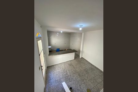 Casa à venda com 200m², 5 quartos e 2 vagas Casa à venda com 200m², 5 quartos e 2 vagasCozinha