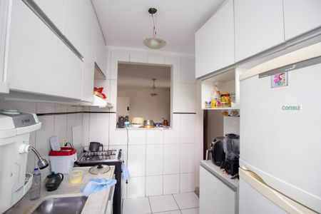 Apartamento à venda com 100m², 3 quartos e 2 vagas Apartamento à venda com 100m², 3 quartos e 2 vagasCozinha e Área de Serviço