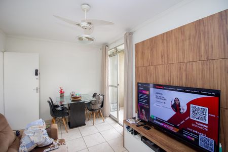Sala de apartamento à venda com 3 quartos, 100m² em Cabral, Contagem