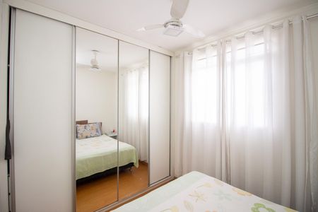 Apartamento à venda com 100m², 3 quartos e 2 vagas Apartamento à venda com 100m², 3 quartos e 2 vagasQuarto Suíte