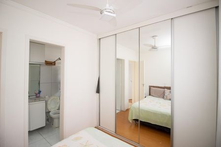 Apartamento à venda com 100m², 3 quartos e 2 vagas Apartamento à venda com 100m², 3 quartos e 2 vagasQuarto Suíte