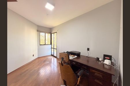 Casa de condomínio para alugar com 660m², 5 quartos e 5 vagasQuarto 3