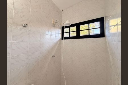 Casa de condomínio para alugar com 660m², 5 quartos e 5 vagasBanheiro de Serviço