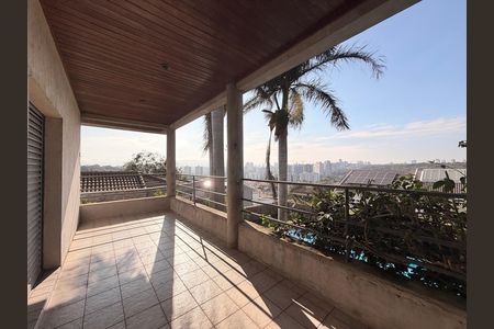 Casa de condomínio para alugar com 660m², 5 quartos e 5 vagasSuíte Master