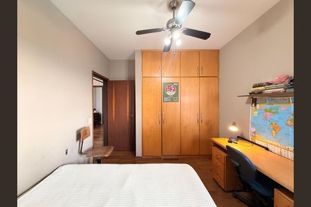 Casa de condomínio para alugar com 660m², 5 quartos e 5 vagasQuarto 5