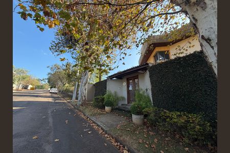 Casa de condomínio para alugar com 660m², 5 quartos e 5 vagasPlaquinha instalada COD BALD-654 e fachada