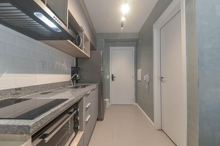 Cozinha de kitnet/studio para alugar com 1 quarto, 24m² em Vila Cordeiro, São Paulo