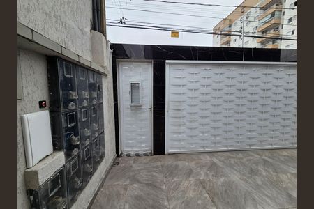 Garagem de casa de condomínio para alugar com 2 quartos, 53m² em Guilhermina, Praia Grande