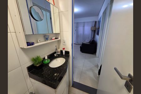 Casa de condomínio para alugar com 53m², 2 quartos e 1 vaga Casa de condomínio para alugar com 53m², 2 quartos e 1 vagaBanheiro