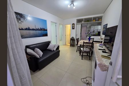 Sala de casa de condomínio para alugar com 2 quartos, 53m² em Guilhermina, Praia Grande