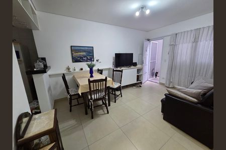 Casa de condomínio para alugar com 53m², 2 quartos e 1 vaga Casa de condomínio para alugar com 53m², 2 quartos e 1 vagaSala
