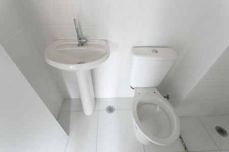 Apartamento à venda com 33m², 2 quartos e 1 vaga Apartamento à venda com 33m², 2 quartos e 1 vagaBanheiro