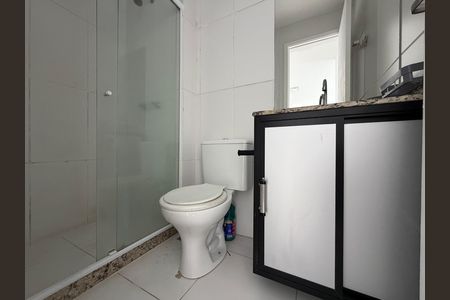 Studio para alugar com 38m², 1 quarto e 1 vaga Studio para alugar com 38m², 1 quarto e 1 vagaBanheiro