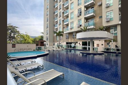 Studio para alugar com 38m², 1 quarto e 1 vaga Studio para alugar com 38m², 1 quarto e 1 vagaÁrea comum - Piscina
