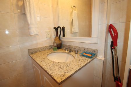 Apartamento à venda com 210m², 4 quartos e 3 vagasLavabo