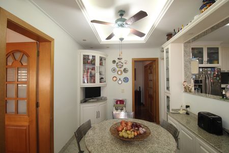 Apartamento à venda com 210m², 4 quartos e 3 vagasSala de Jantar