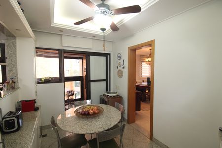 Apartamento à venda com 210m², 4 quartos e 3 vagasSala de Jantar