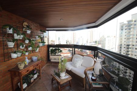 Apartamento à venda com 210m², 4 quartos e 3 vagasSala - Varanda