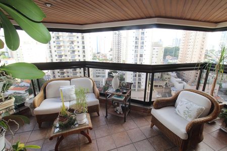 Apartamento à venda com 210m², 4 quartos e 3 vagasSala - Varanda