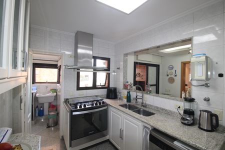 Apartamento à venda com 210m², 4 quartos e 3 vagasCozinha