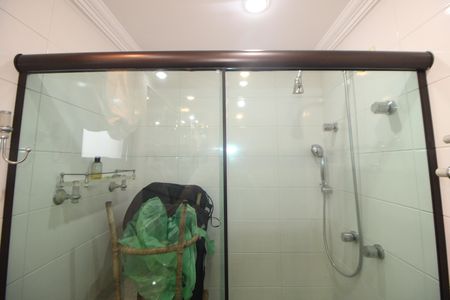 Apartamento à venda com 210m², 4 quartos e 3 vagasQuarto 2 - Banheiro