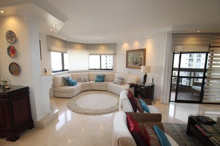Apartamento à venda com 210m², 4 quartos e 3 vagasSala