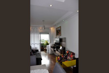 Apartamento à venda com 74m², 3 quartos e 2 vagas Apartamento à venda com 74m², 3 quartos e 2 vagasDetalhe - Sala