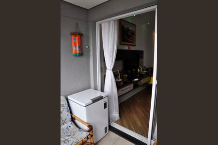 Apartamento à venda com 74m², 3 quartos e 2 vagas Apartamento à venda com 74m², 3 quartos e 2 vagasDetalhe - Varanda da Sala