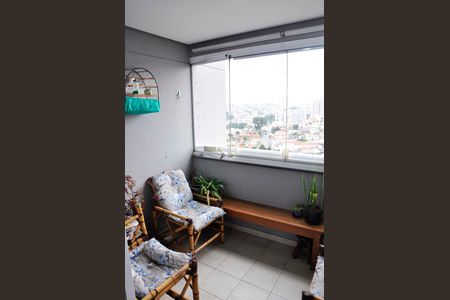Apartamento à venda com 74m², 3 quartos e 2 vagas Apartamento à venda com 74m², 3 quartos e 2 vagasDetalhe - Varanda da Sala