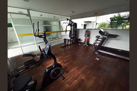 Apartamento à venda com 74m², 3 quartos e 2 vagas Apartamento à venda com 74m², 3 quartos e 2 vagasAcademia