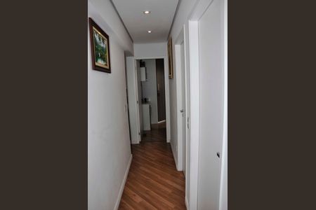 Apartamento à venda com 74m², 3 quartos e 2 vagas Apartamento à venda com 74m², 3 quartos e 2 vagasDetalhe - Corredor Quartos