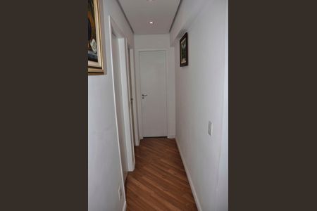 Apartamento à venda com 74m², 3 quartos e 2 vagas Apartamento à venda com 74m², 3 quartos e 2 vagasDetalhe - Corredor Quartos