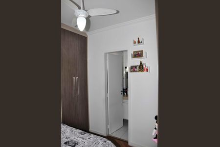 Apartamento à venda com 74m², 3 quartos e 2 vagas Apartamento à venda com 74m², 3 quartos e 2 vagasDetalhe - Quarto 01 com Suíte