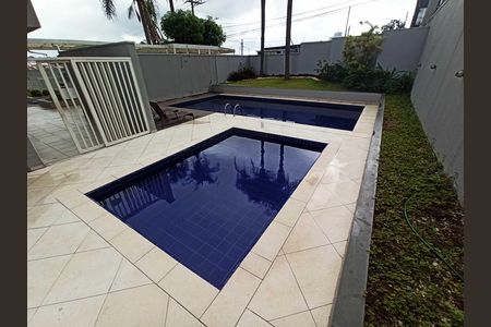 Apartamento à venda com 74m², 3 quartos e 2 vagas Apartamento à venda com 74m², 3 quartos e 2 vagasPiscina
