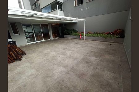 Apartamento à venda com 74m², 3 quartos e 2 vagas Apartamento à venda com 74m², 3 quartos e 2 vagasChurrasqueira