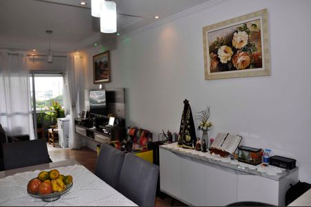 Apartamento à venda com 74m², 3 quartos e 2 vagas Apartamento à venda com 74m², 3 quartos e 2 vagasDetalhe - Sala de Jantar