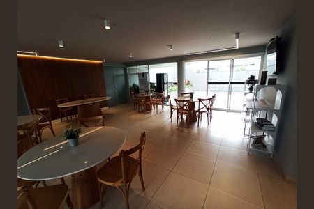 Apartamento à venda com 74m², 3 quartos e 2 vagas Apartamento à venda com 74m², 3 quartos e 2 vagasSalão de Festas