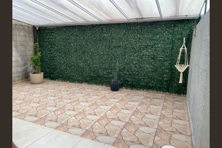 Casa de condomínio à venda com 117m², 3 quartos e 2 vagasÁrea externa